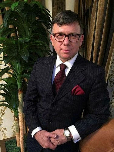 gürsel tokmakoğlu_8bd0c3734429083c65608e3c11478fc5.jpeg